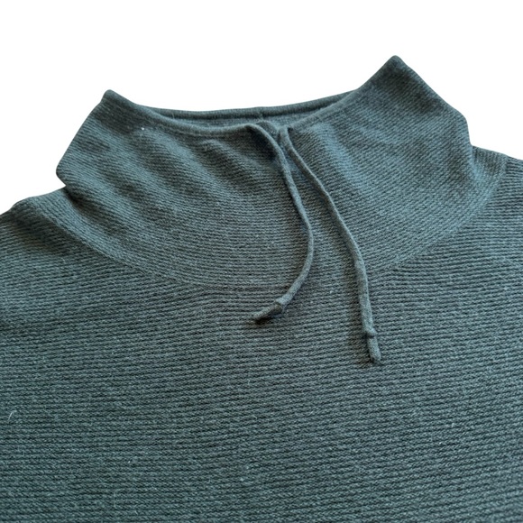 Pendleton Women’s Forest Green 100% Cashmere Knit Sweater with Cowl Neck - Picture 3 of 10